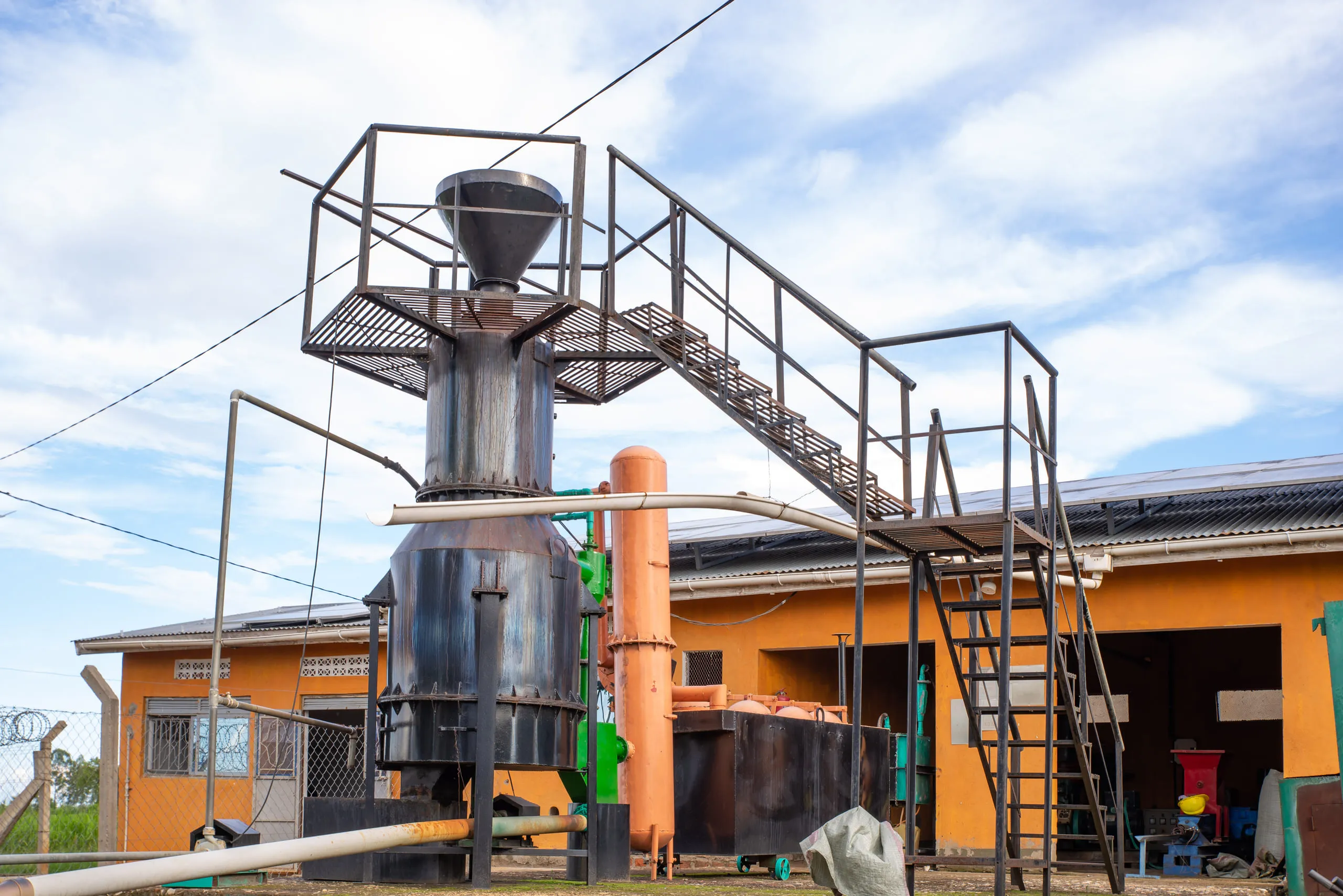 The biomass gasifier and control building at the Got Ngur mini grid